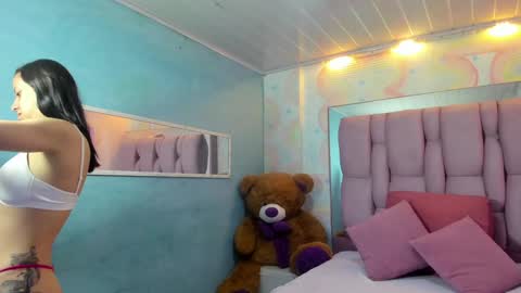 ZEPHYRA ANGELS online show from 01/05/25, 12:10