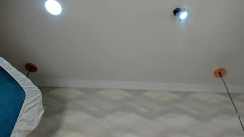 ZEPHYRA ANGELS online show from 11/24/25, 04:01