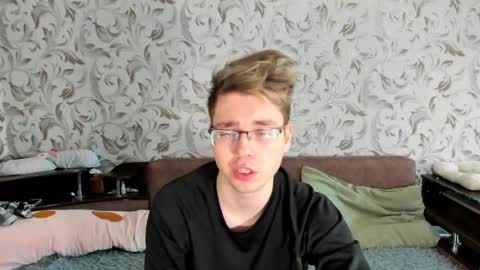 Ethan online show from 05/25/26, 04:29
