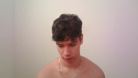 zeus_183 online show from 10/30/25, 02:18