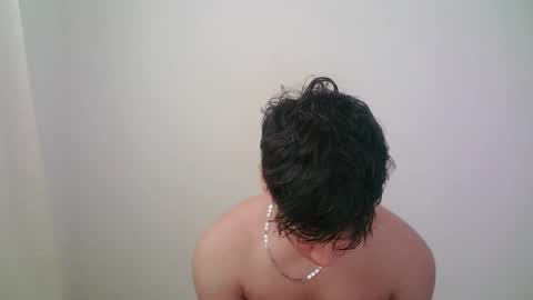 zeus_183 online show from 12/18/25, 11:49