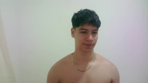 zeus_183 online show from 04/06/26, 04:21