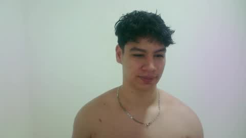 zeus_183 online show from 04/14/26, 05:13