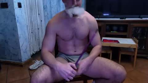 Snapshot of zeusoctavian chatting on 04/08/26, 02:11 Zeus Octavian online show from 04/08/26, 02:11