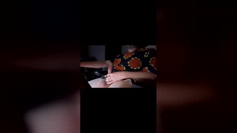 Snapshot of zflipp chatting on 11/25/25, 10:59 zFlipp online show from 11/25/25, 10:59