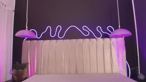 zhally_dee online show from 03/04/26, 07:31