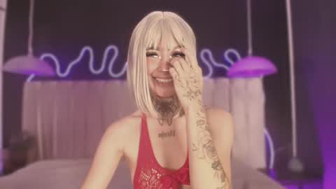 zhally_dee online show from 03/18/26, 07:39