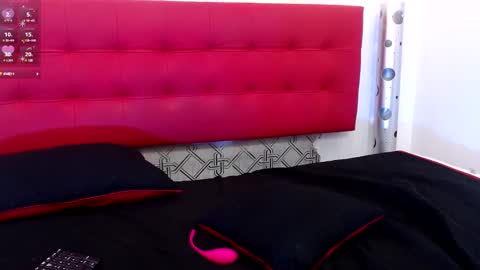 ZHAMIRA  ANDRES online show from 02/06/25, 10:53