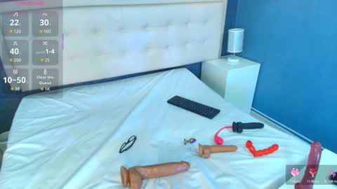 ZHAMIRA  ANDRES online show from 11/18/25, 11:15