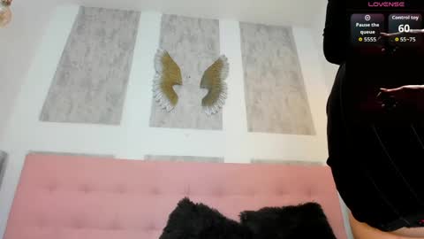 ZHAMIRA  ANDRES online show from 03/21/26, 09:40