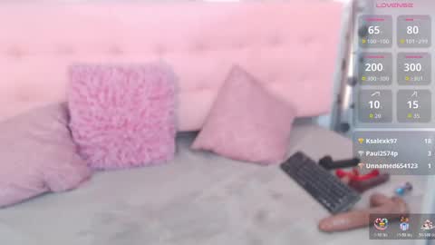 ZHAMIRA  ANDRES online show from 05/30/26, 11:02