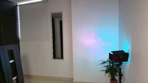 Zhara online show from 05/28/26, 12:35