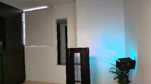 Zhara online show from 06/23/26, 12:36