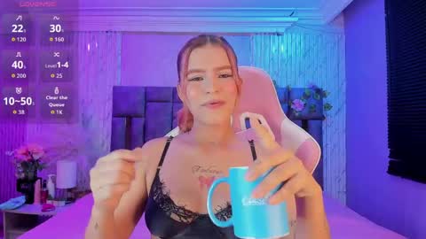 Zhara Rousse online show from 04/23/26, 12:29