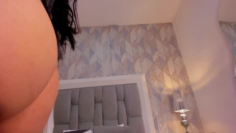 zharia_lux25 online show from 06/06/26, 11:37