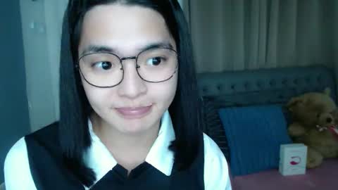 Snapshot of zhaviahale chatting on 12/15/25, 06:50 im your lovely zhaviabigcock here online show from 12/15/25, 06:50