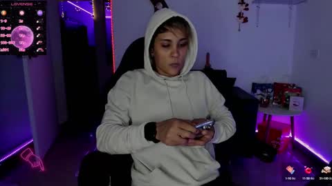 Snapshot of zhoestrong chatting on 12/16/24, 12:59 zhoestrong online show from 12/16/24, 12:59