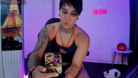 zhoestrong online show from 06/04/26, 09:59