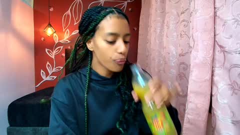 Zia Green online show from 12/11/24, 12:02