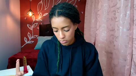 Zia Green online show from 01/14/25, 12:03