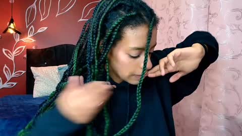 Zia Green online show from 01/15/25, 12:04