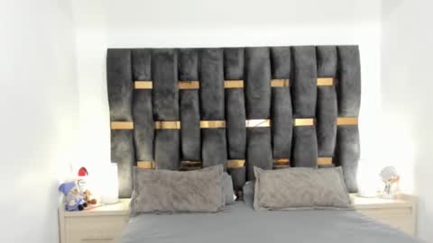 ziataylor online show from 02/25/25, 12:03