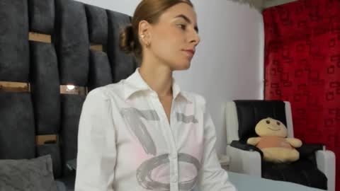 ziataylor online show from 03/06/25, 09:42