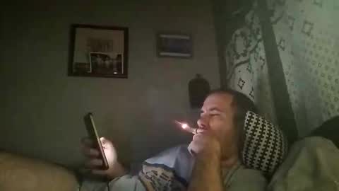 Snapshot of zigor13 chatting on 02/15/26, 01:24 zigor13 online show from 02/15/26, 01:24