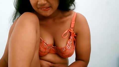 elly online show from 05/21/26, 05:14
