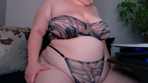 zinacorleone online show from 09/19/25, 07:36