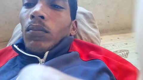 Zinedine online show from 04/12/26, 09:47