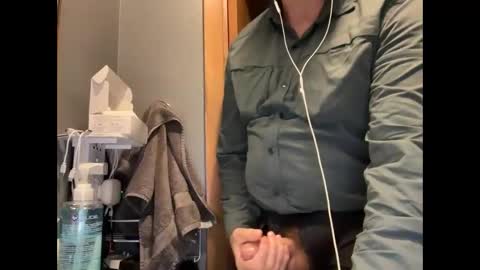 zinger283069 online show from 10/28/25, 06:43