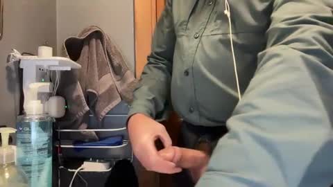 zinger283069 online show from 12/03/25, 12:18