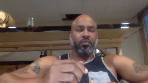 Snapshot of zionlion22 chatting on 12/17/24, 10:43 zionlion22 online show from 12/17/24, 10:43