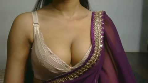 Snapshot of ziyaa_1 chatting on 07/26/26, 02:53 Ziyaa online show from 07/26/26, 02:53