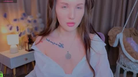 Snapshot of zlata__fox chatting on 01/19/26, 09:02 Zlata Mon Tue Thu Fri Sun Sa GMT 3 0000pm - 0600pm online show from 01/19/26, 09:02