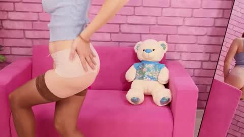 Snapshot of zlata_winsor chatting on 09/30/25, 11:59 zlata_winsor online show from 09/30/25, 11:59