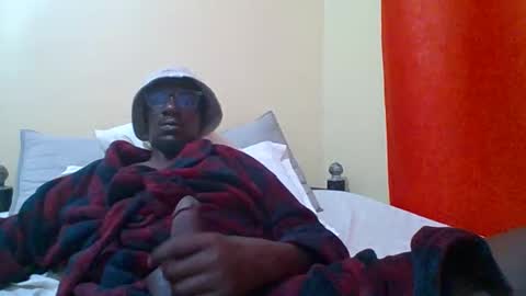 Zlatann2012 online show from 09/17/25, 07:15