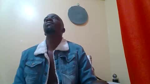 Zlatann2012 online show from 10/05/25, 02:54