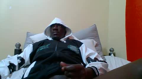 Zlatann2012 online show from 10/07/25, 09:12