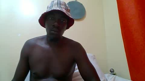 Zlatann2012 online show from 10/10/25, 07:02