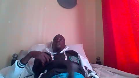 Zlatann2012 online show from 10/11/25, 07:07