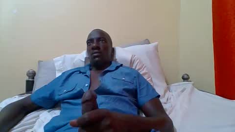 Zlatann2012 online show from 10/11/25, 08:29