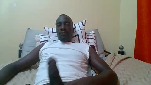 Zlatann2012 online show from 10/21/25, 08:31