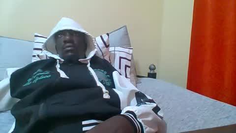 Zlatann2012 online show from 12/20/25, 01:02