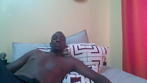 Zlatann2012 online show from 12/21/25, 10:11