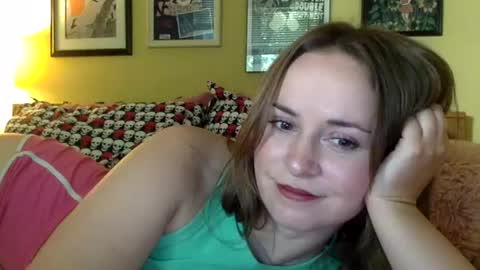 Snapshot of zobotomy chatting on 07/31/26, 12:54 Zoe Bloom online show from 07/31/26, 12:54