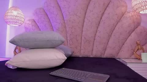 Snapshot of zoe_blosson chatting on 05/19/26, 02:51 zoe_blosson online show from 05/19/26, 02:51