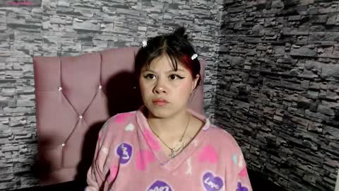 Zoe Bronw online show from 12/02/25, 09:47