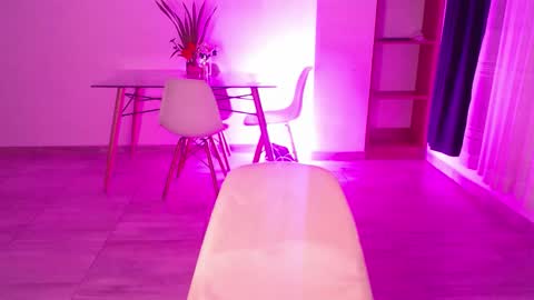 Hola soy Zoe 3 online show from 04/30/26, 02:40